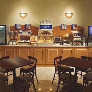 Holiday Inn Express Newton By IHG Thumbnail