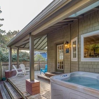 The Sea Knoll - Meredith Lodging Thumbnail