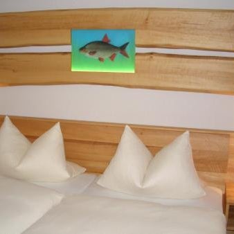 Karpfenhotel & Herrenhaus im Gasthaus Sindel-Buckel