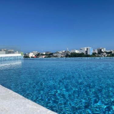 WINDAY HOTEL - Cerca 5a Avenida Thumbnail