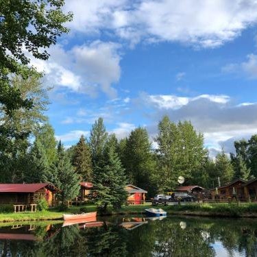 Hope Alaska's Bear Creek Lodge Thumbnail
