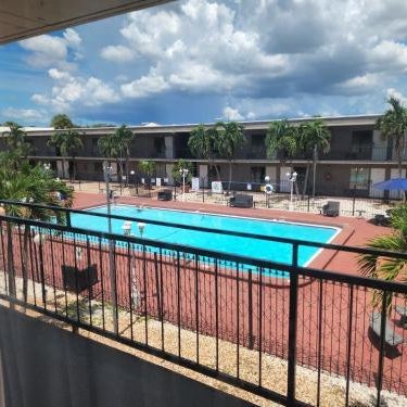 Super 8 by Wyndham St. Petersburg Thumbnail