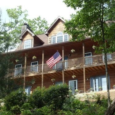 Long Mountain Lodge Bed & Breakfast Thumbnail