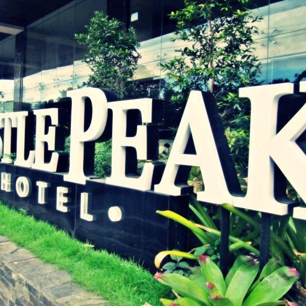 Castle Peak Hotel Thumbnail