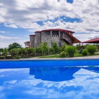 Chateau White Flags Thumbnail