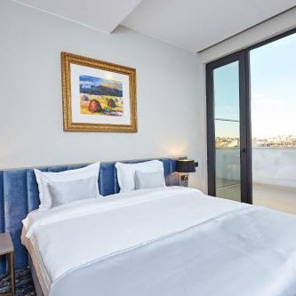 Brosse Garden Thumbnail