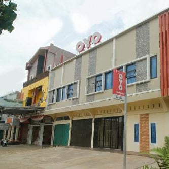 RedDoorz Syariah at Diva Residen Kasturi 1