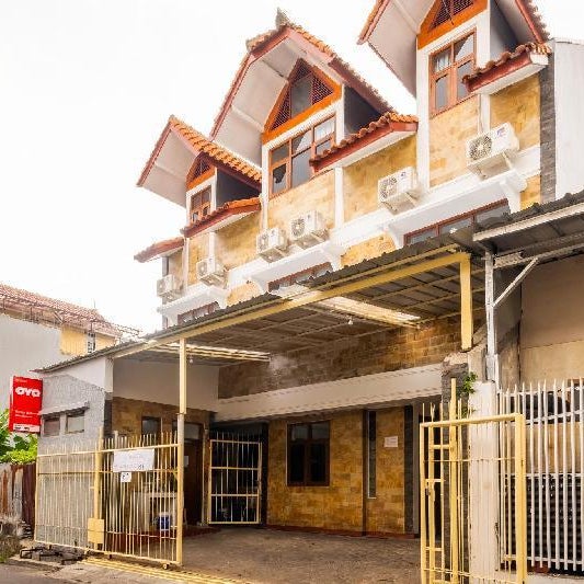 OYO 2265 Bunga Bakung Residence