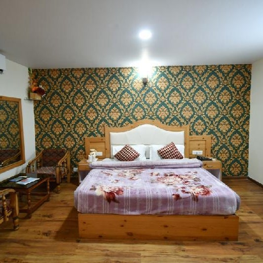 Manali Valley Resort