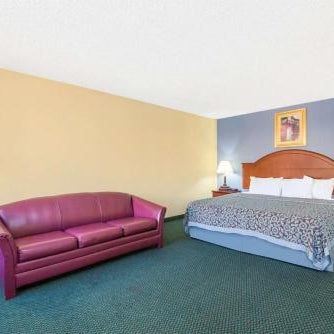 Blue Way Inn & Suites Wichita East Thumbnail