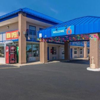 Happy Stay Inn Madisonville I-69 By OYO Thumbnail
