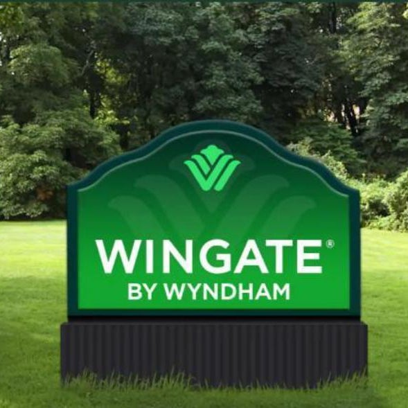 Wingate by Wyndham Roseville/Detroit Thumbnail