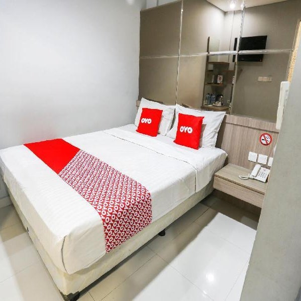SUPER OYO Capital O 90056 Wisma Kebon Kacang 9 Thumbnail