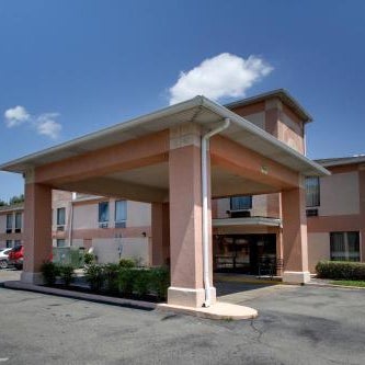 Key West Inn - Baxley Thumbnail