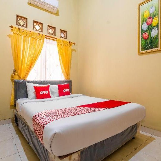 RedDoorz Syariah at Bumi Eyang Enin Homestay Tasikmalaya