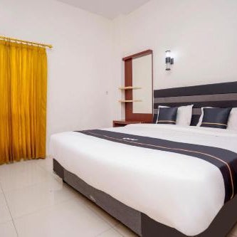 OYO 2695 D'es Guest House