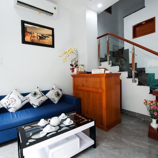 The white guest house