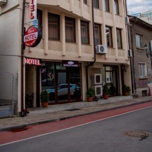 Hotel Oppium Restaurant & Garden Thumbnail