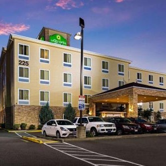 La Quinta Inn & Suites by Wyndham Auburn Thumbnail