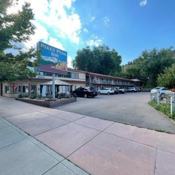 Pikes Peak Inn Thumbnail