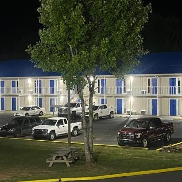 Towne inn Thumbnail
