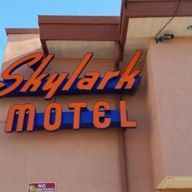 Skylark Motel Thumbnail