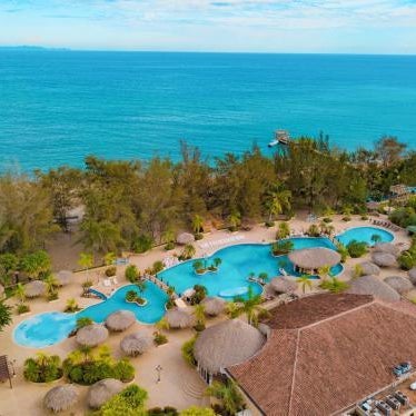 La Ensenada Beach Resort Thumbnail