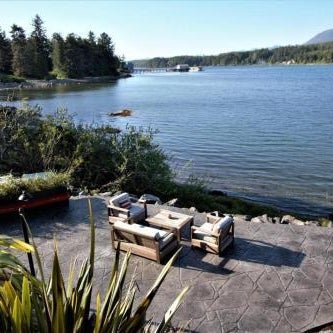 Waterfront Hot Tub Firepit King Bed - 6H