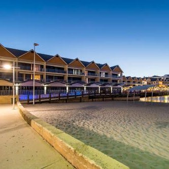 Dolphin Quay Apartments Thumbnail