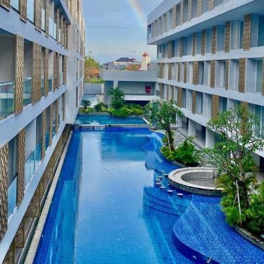 Sunday Hotel Arshika Sunset Road