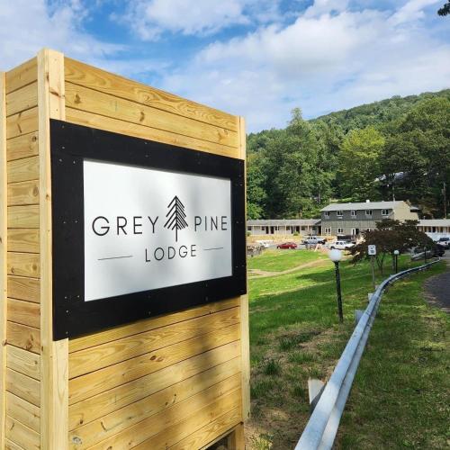 Grey Pine Lodge