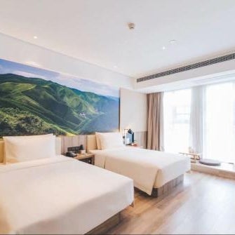 Atour Hotel Chengdu Tongzilin South Railway Station Thumbnail