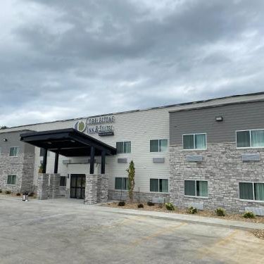 Cobblestone Inn & Suites - Forest City Thumbnail