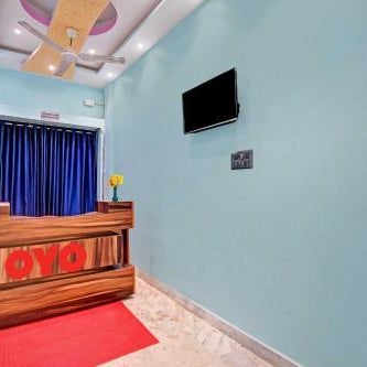 Hotel O Redwood Plaza