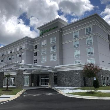 Holiday Inn Hotel And Suites Fayetteville W-Fort Bragg Area By IHG Thumbnail