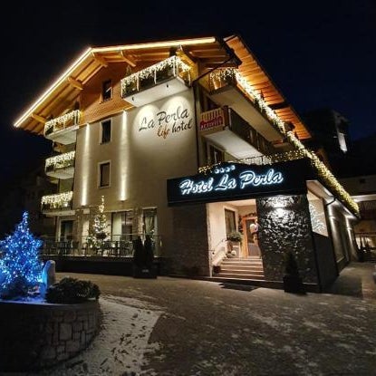 Hotel La Perla Thumbnail