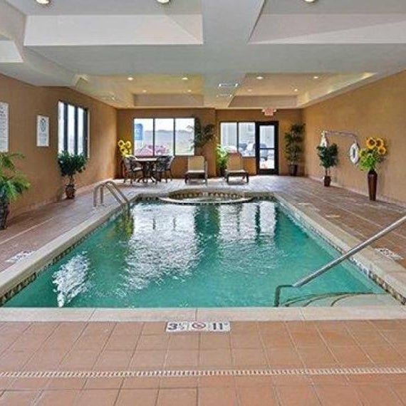 Holiday Inn Express & Suites Junction by IHG