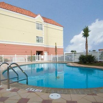 Country Inn & Suites by Radisson, Crestview, FL Thumbnail