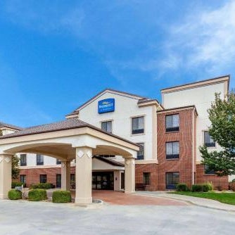 Baymont by Wyndham Pratt Thumbnail