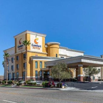Comfort Suites Barstow near I-15 Thumbnail