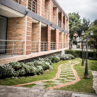 Hotel & Suites en Cuenca, Venue Batán Thumbnail