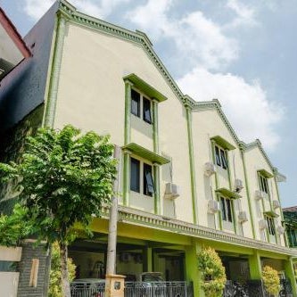 OYO Life 2508 Alba Suites Homestay Syariah Thumbnail