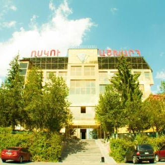 Vosku Ashxarh Hotel Thumbnail