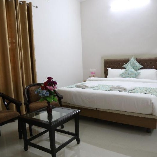 HOTEL YOG TAPOVAN