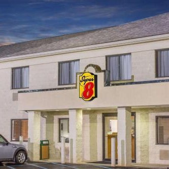 Super 8 by Wyndham Bedford Thumbnail