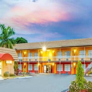 SureStay Hotel by Best Western Sarasota Lido Beach Thumbnail
