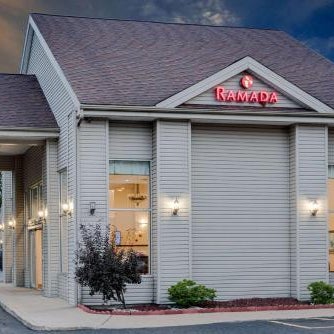 Ramada by Wyndham Cleveland Airport West Thumbnail