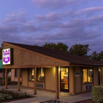 Americas Best Value Inn Martinsburg Thumbnail