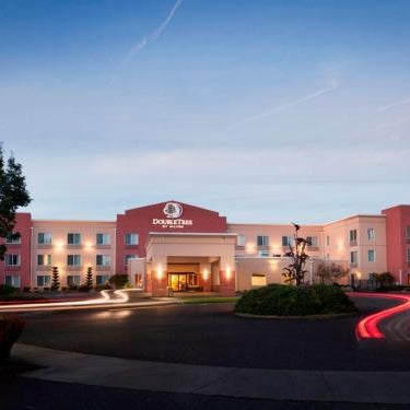 Doubletree By Hilton Vancouver Thumbnail