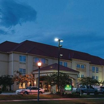 La Quinta Inn & Suites by Wyndham Slidell - North Shore Area Thumbnail
